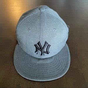New Era 59Fifty New York Yankees Fitted Hat size 7